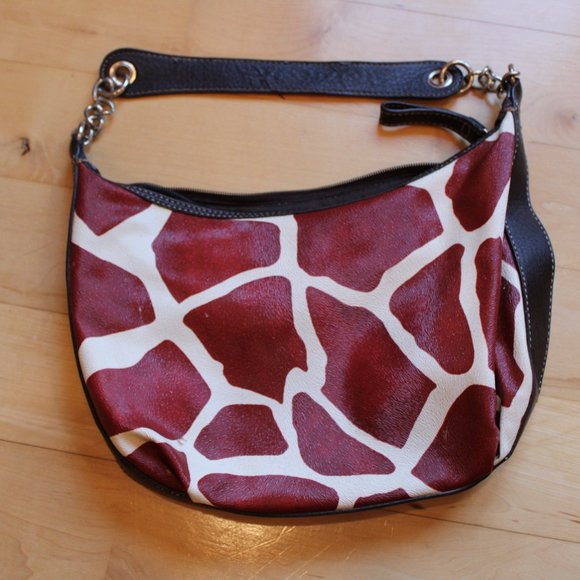 Giraffe Print Purse - Picture 2 of 5